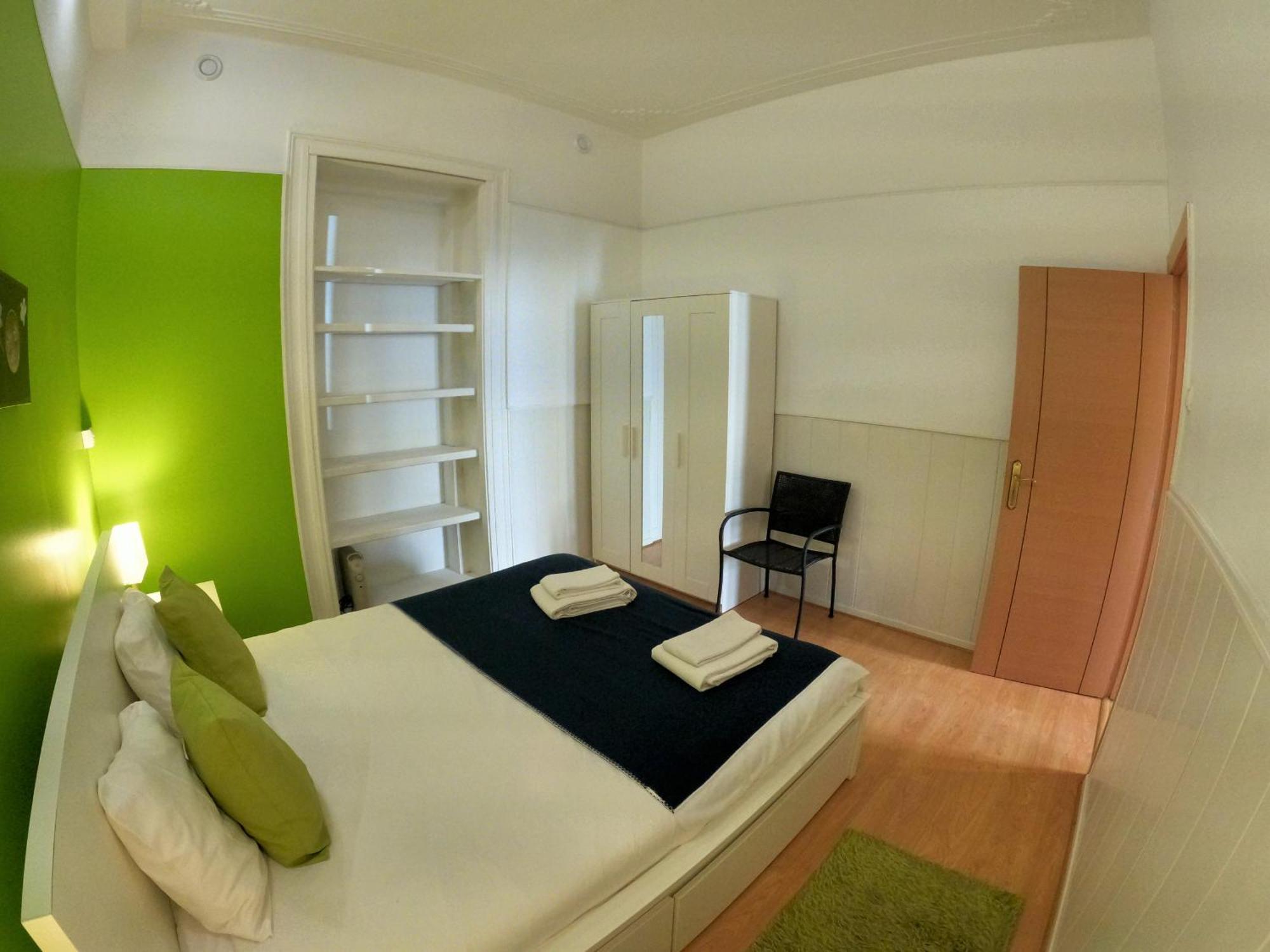 Lisbon T2 Apartment In Typical Villa In Sapadores Lisboa Exterior foto