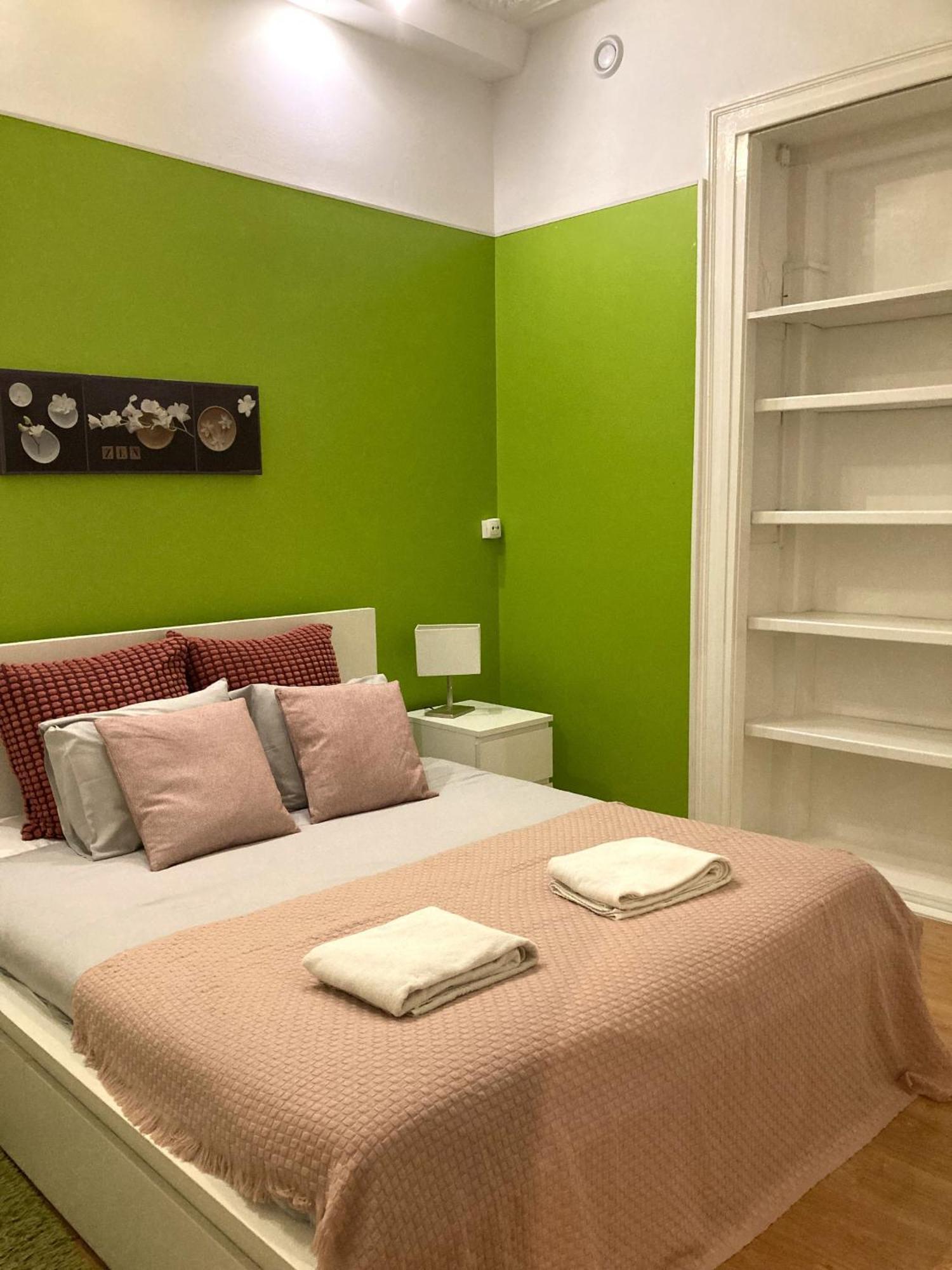 Lisbon T2 Apartment In Typical Villa In Sapadores Lisboa Exterior foto